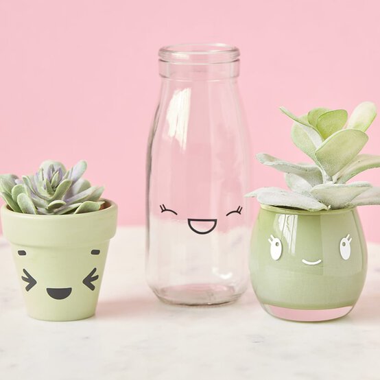 Cricut: How to Make Cute Pots with Vinyl Scraps